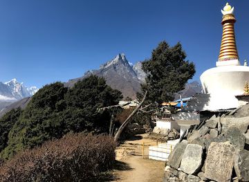 nepal/namche-bazaar/landmark/namche-bazaar-stupa