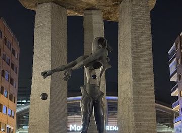 spain/madrid/landmark/dolmen-de-dali