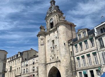 france/la-rochelle/vieux-port/landmark/big-clock-gate