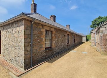 jersey/saint-ouen/landmark/greve-de-lecq-barracks-ntj