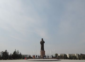 uzbekistan/navoi/landmark/alisher-navoiy-monument
