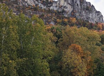 west-virginia/seneca-rocks/landmark/seneca-rocks-picnic-area