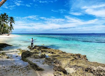 indonesia/papua/landmark/anggopi-beach