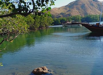 indonesia/komodo-national-park/landmark/plataran-atlantis-on-the-rock
