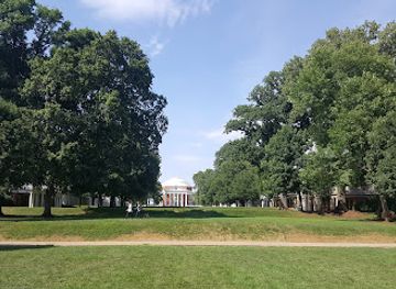 virginia/charlottesville/landmark/the-lawn