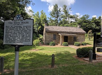 tennessee/east-tennessee/landmark/state-historic-rock-house