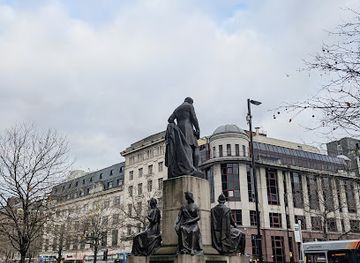 united-kingdom/manchester/landmark/statue-of-the-duke-of-wellington