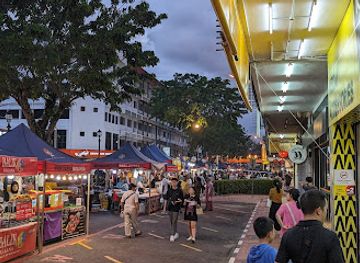 malaysia/kota-kinabalu/landmark/api-api-night-food-market-gaya-street