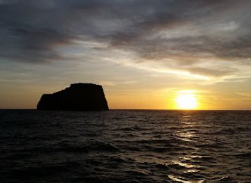 ecuador/galapagos-islands/landmark/roca-redonda