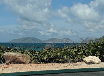 anguilla/island-harbour/landmark/cove-bay