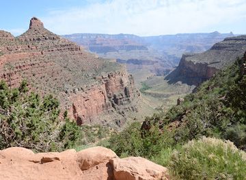 arizona/grand-canyon-village/landmark/1-5-mile-resthouse