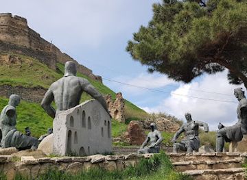 georgia/khevi/landmark/memorial-of-georgian-war-heroes