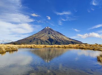 new-zealand/taranaki/landmark/pouakai-circuit-reflective-tarn