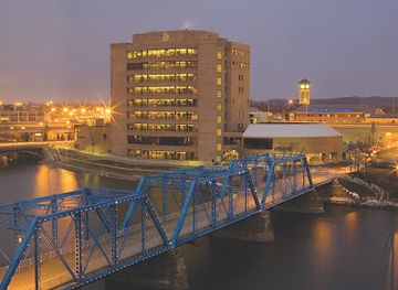 michigan/grand-rapids/landmark/l-v-eberhard-center-ec