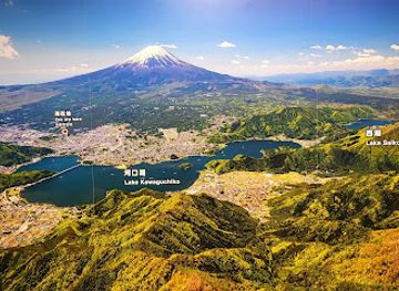 japan/yamanashi/landmark/fujisan-world-heritage-center