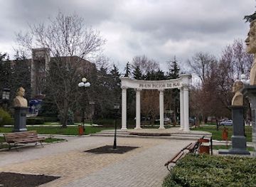 moldova/balti/landmark/alley-of-classics