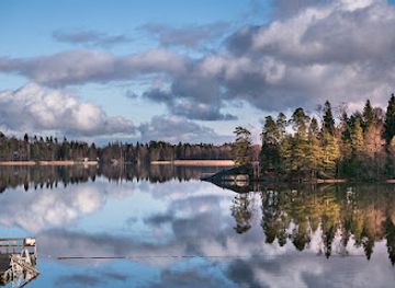 finland/espoo/landmark/lake-bodom