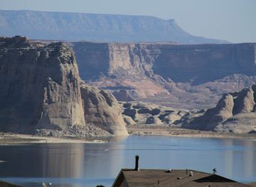 arizona/lake-powell/landmark/ken-s-tours-lower-antelope-canyon