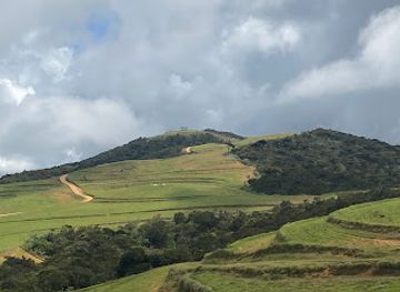 sri-lanka/nuwara-eliya-district/landmark/moonplains-safari-mini-worlds-end-sandathenna