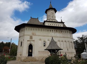 romania/suceava/landmark/nativity-of-st-john-the-baptist-church-princesses