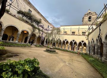 italy/irpinia/landmark/chiostro-di-san-francesco