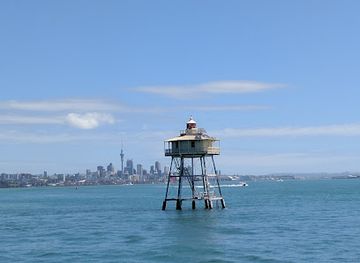 new-zealand/auckland/mission-bay/landmark/bean-rock-lighthouse