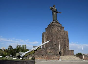 armenia/armenian-genocide-memorial-complex/landmark/mother-armenia-monument