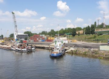 romania/moldova-area/landmark/cel-mai-sudic-punct-a-republicii-moldova