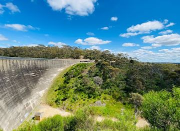 australia/high-country/landmark/whispering-wall