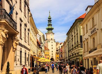 slovakia/bratislava/old-town-stare-mesto/landmark/morovy-stlp