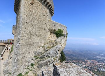 san-marino/domagnano/landmark/monumento-a-bartolomeo-borghesi