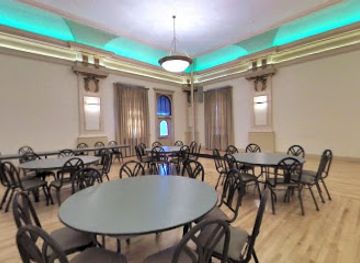 iowa/waterloo/landmark/brown-derby-ballroom