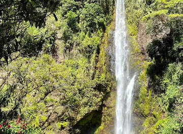 Viento Fresco Waterfall
