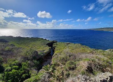 northern-mariana-islands/ladder-beach/landmark/dragon-tail-beach