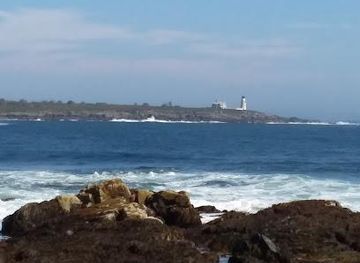 maine/kennebunkport/landmark/wood-island-lighthouse