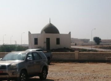 oman/salalah/landmark/darikh-qabr