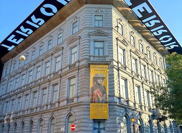hungary/budapest/landmark/house-of-terror