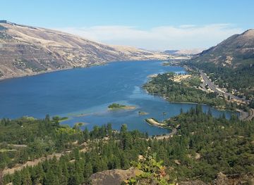 oregon/columbia-river-gorge/landmark/historic-columbia-river-highway-state-trail