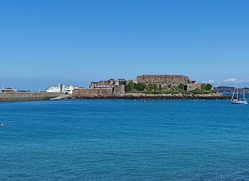 guernsey/castel/landmark/guernsey-tourist-information-centre