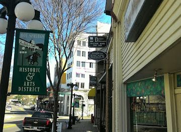 arkansas/hot-springs/landmark/a-narrow-escape