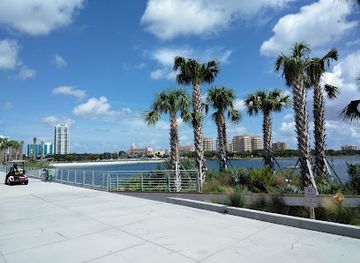 florida/st-petersburg/landmark/spa-beach