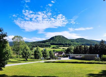 austria/vienna-woods/landmark/schloss-mayerling