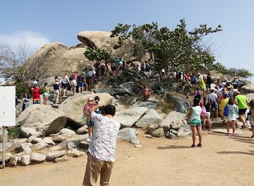 aruba/eagle-beach/landmark/ayo-rock-formations