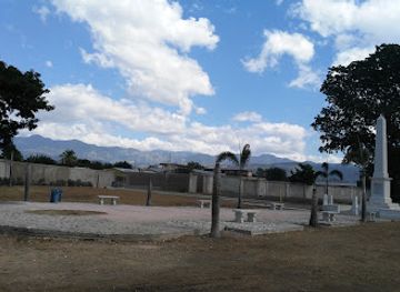 jamaica/east-end/landmark/1907-earthquake-monument