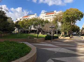 israel/kfar-saba/landmark/benny-s-cask-ale-pub