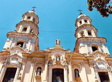 argentina/buenos-aires/landmark/parroquia-de-san-pedro-gonzalez-telmo