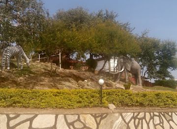 uganda/arua/landmark/hilltop-bar-and-gardens