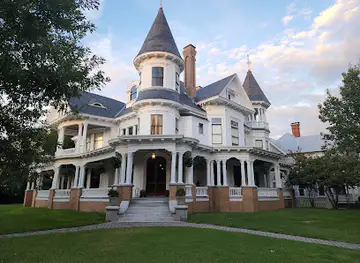 Blades House