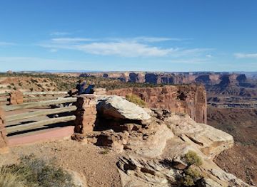 utah/canyonlands/landmark/buck-canyon-overlook