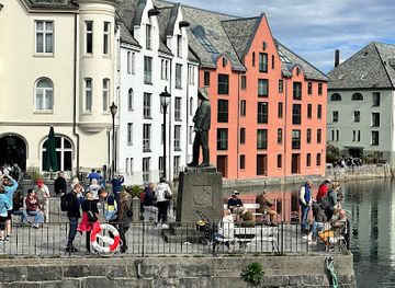 norway/alesund/landmark/the-art-nouveau-centre-the-art-museum-kube